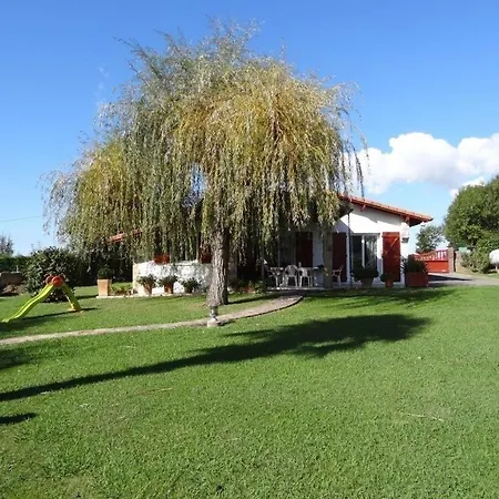 Holiday home Xirimola Bi Saint-Pee-sur-Nivelle